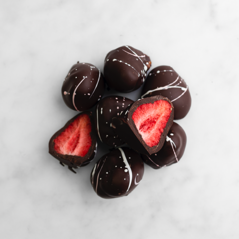 Dark Chocolate Freeze Dried Strawberries – 100g
