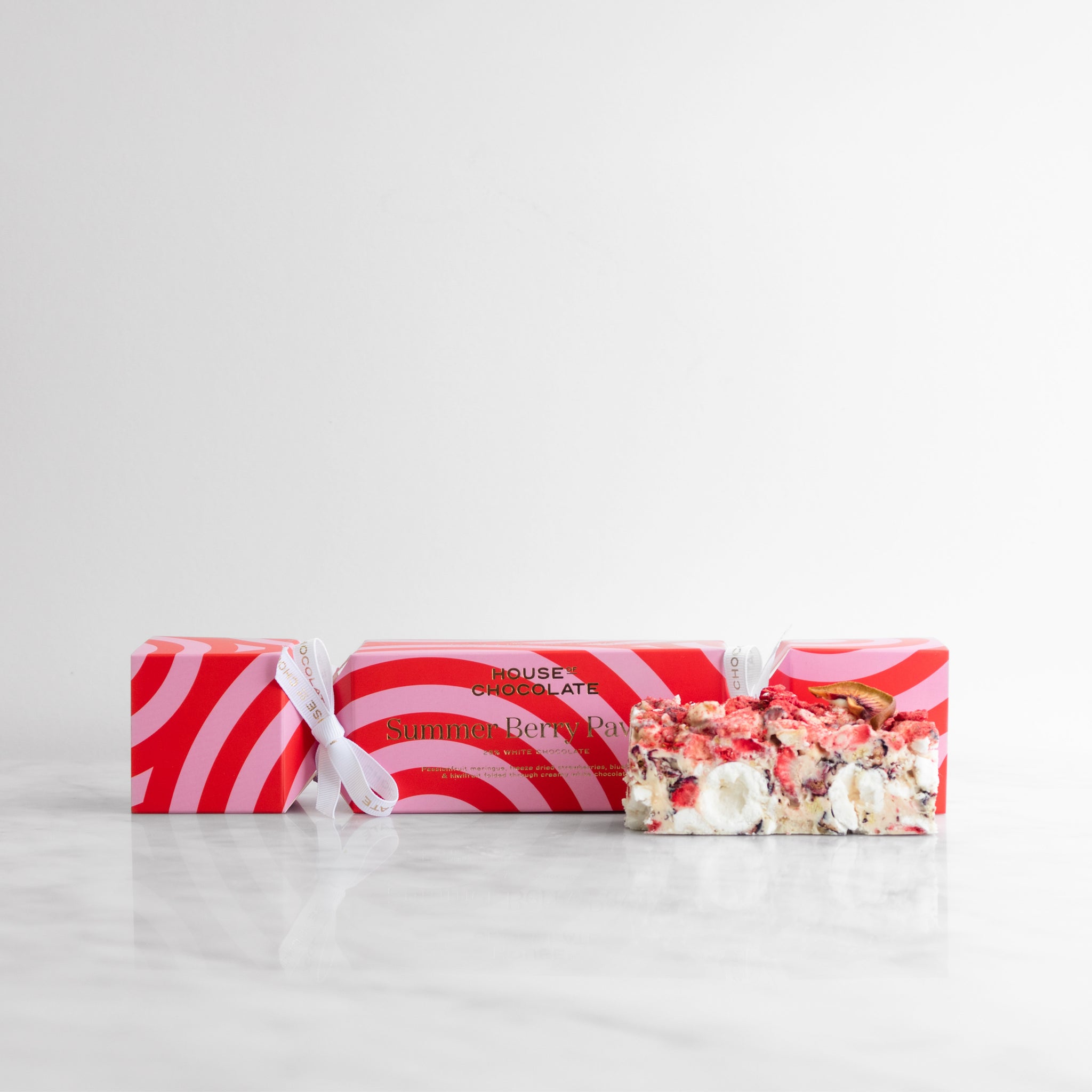Summer Berry Pavlova Christmas Cracker