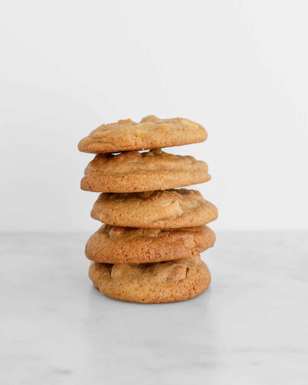 Macadamia & White Chocolate Cookies
