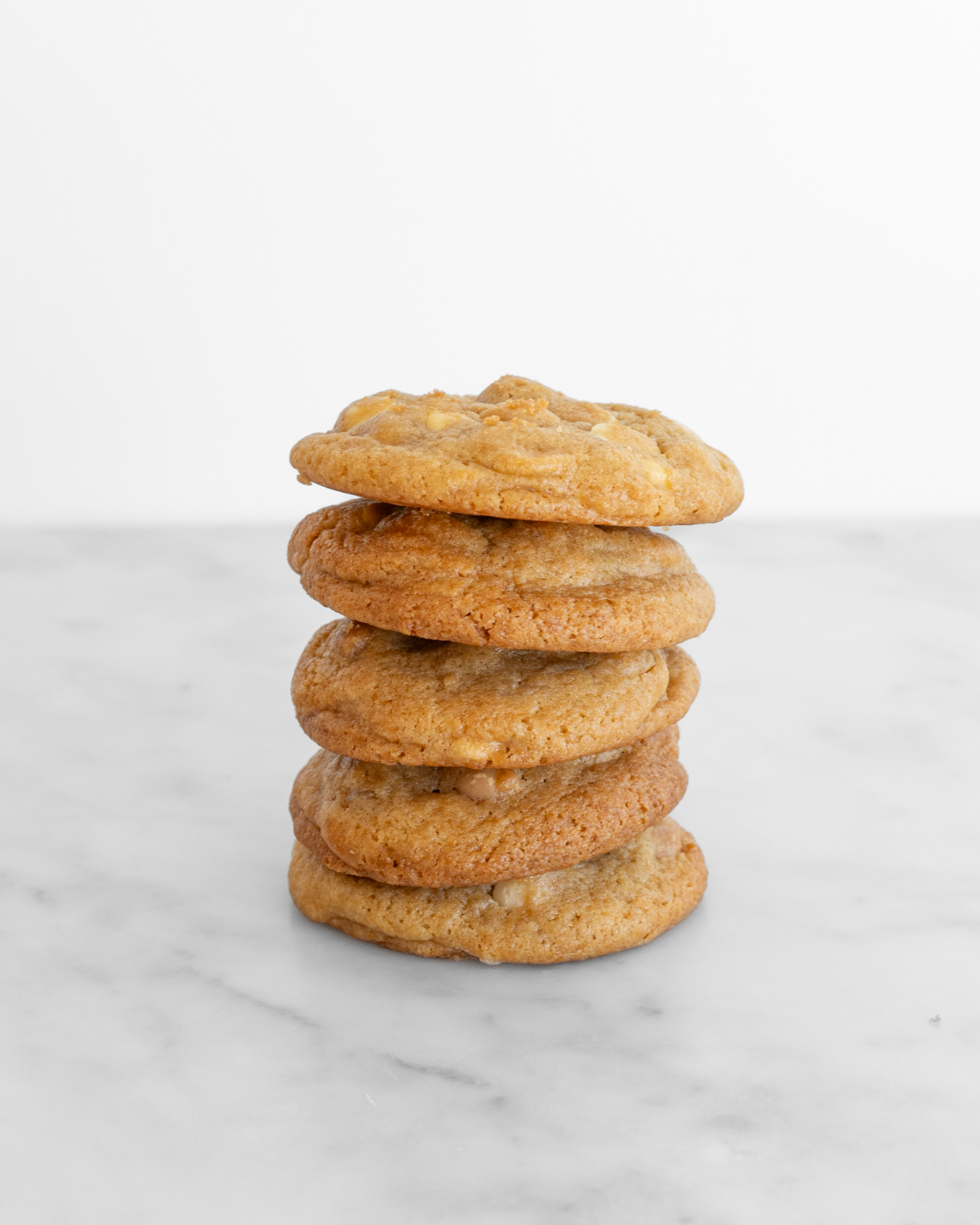 Macadamia & White Chocolate Cookies