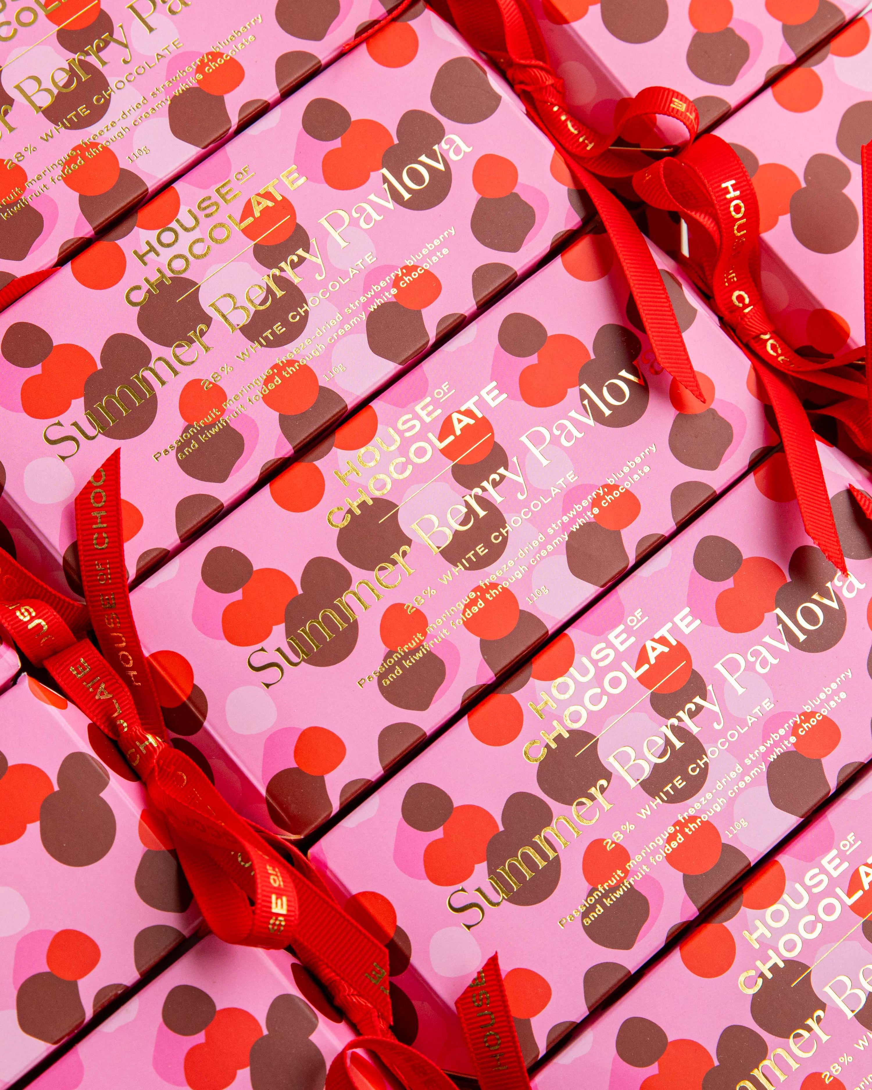 Summer Berry Pavlova Christmas Cracker